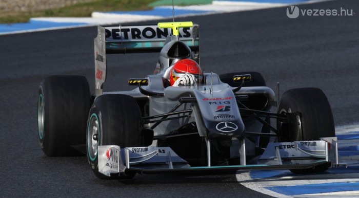 F1: Schumi háromszor annyit keres, mint gondoltuk?