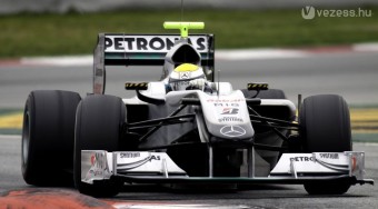 F1: A Mercedesnek jól jött az eső