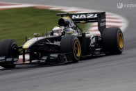 F1: A Mercedesnek jól jött az eső 16