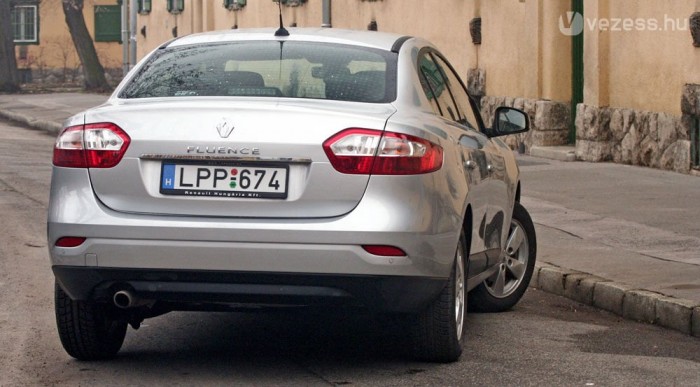 Az új luxus-Dacia: Renault Fluence 11 | Vezess Flüansz, nem fluensz