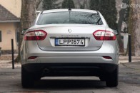 Az új luxus-Dacia: Renault Fluence 43