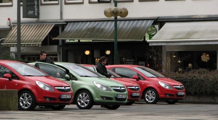 1,2-es vánszorgó, 1,7-es dízel túlerős, 1,4-es semmilyen