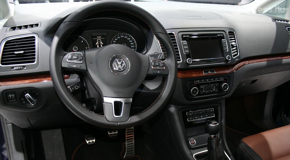Világpremier: Volkswagen Sharan 20