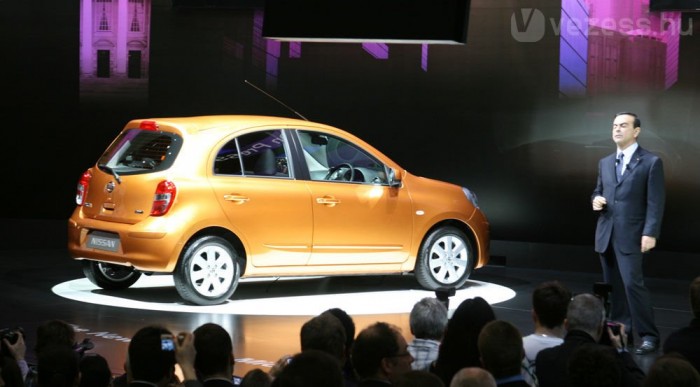 Carlos Ghosn a Nissan-Renault elnöke leplezte le