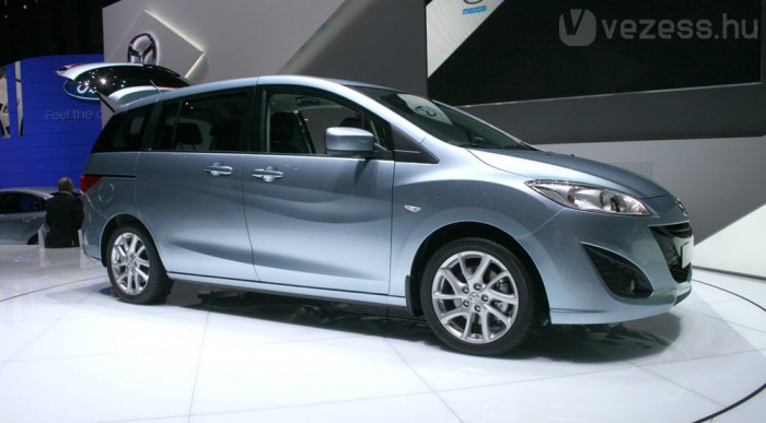 Vadonatúj Mazda5-ös 6 | Vezess Könnyed forma