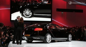 Láttuk a titkos Bugattit - videó