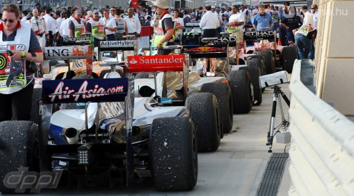 Hivatalos: hiányos mezőnnyel indul a Forma-1