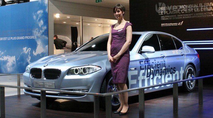 A villanymotorral önállóan is tud menni, tehát fullhibrid