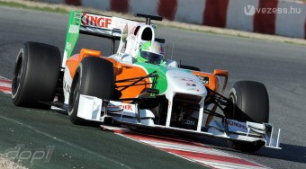 F1: A Force India pontokért megy Bahreinbe