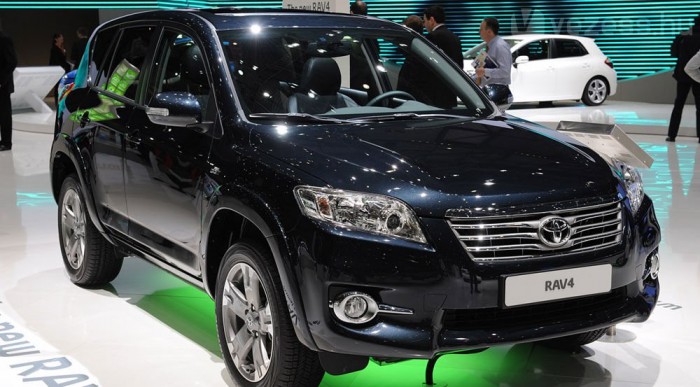 Megújult a RAV4