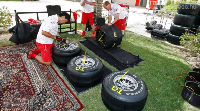 Alaposan felforgatják a Forma-1-et 8 | Vezess Kevesebb abroncs jár