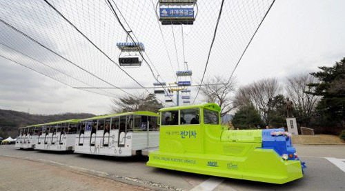 Az útból kap energiát a busz 4