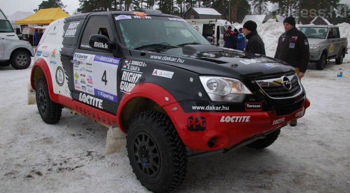 Opel Anterákkal versenyeznek