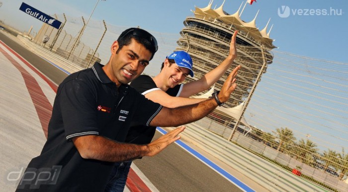 Chandhok és Senna az utolsó pillanatban érkezett