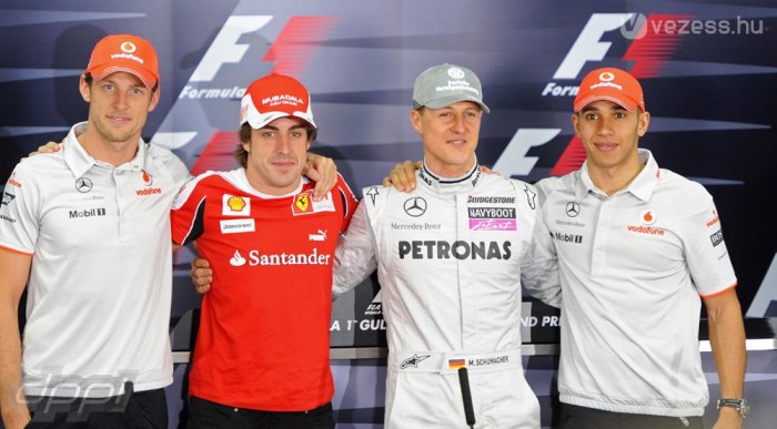 Négy világbajnok lesz a pályán