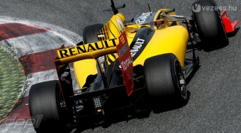 F1: A Renault javíthat a motorján