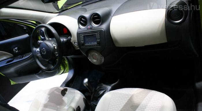 A benzines takarékosabb a dízelnél! 11 | Vezess A megszokott 50 helyett 28 darabból áll a műszerfal. Így kevesebb zörgésre van lehetőség és gyorsabb az összeszerelés is