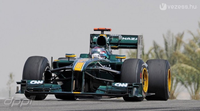F1: Brazil olajcéget fogott a Lotus