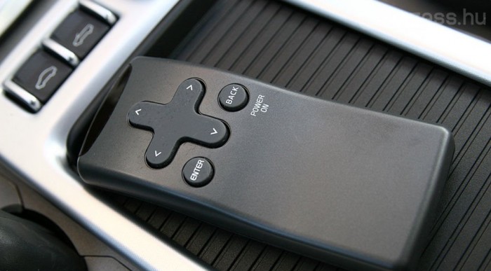 Télen is ledobjuk a felsőt: Volvo C70 10 | Vezess A világ legkevesebb gombú távirányítója