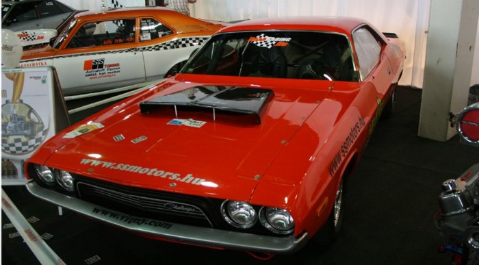 Dodge, ami szép és iszonyat gyors...egyenesben