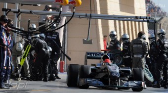 F1: Kerékcserekirály lenne a Mercedes