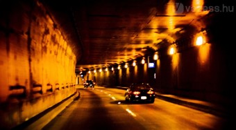 Tűz üt ki az alagútban. Mit tesz Ön?