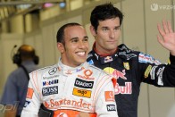 Hamilton gondolhat amit akar, Webber nem megy sehova