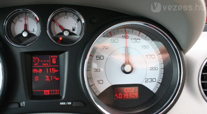 Itt már izgultunk, de kitartott a gázolaj Annecy-ig