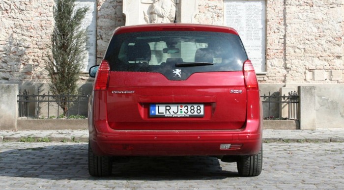 Ez a Peugeot első kompakt egyterűje