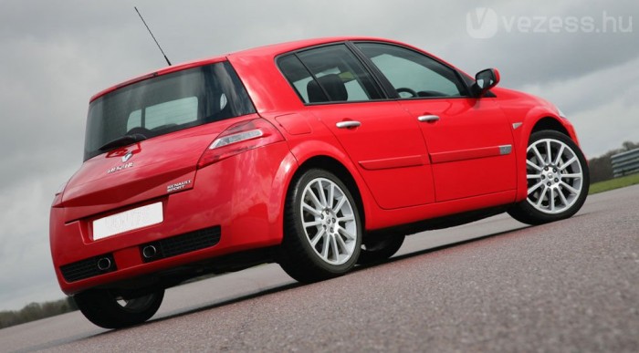 Ellopták a raliversenyző autóját 3 | Vezess Ellopták a raliversenyző autóját 3