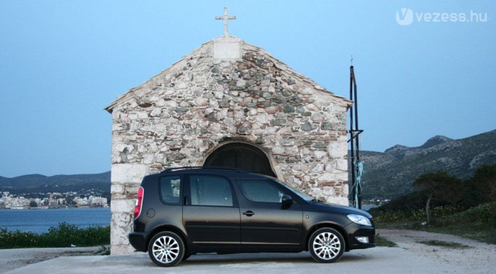 Kipróbáltuk az 1.2 TDI-t is. Ez ugyanúgy háromhengeres, 75 lovas, mint a korábbi belépő dízel