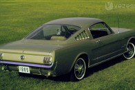 Elhunyt a Ford Mustang atyja 37