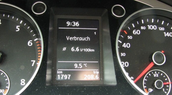 Volkswagen Passat 1.4 TSI 10 | Vezess Néha ilyet is látni a kijelzőn