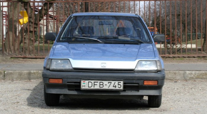 Utódjai a tuningőrültek kedvencei.