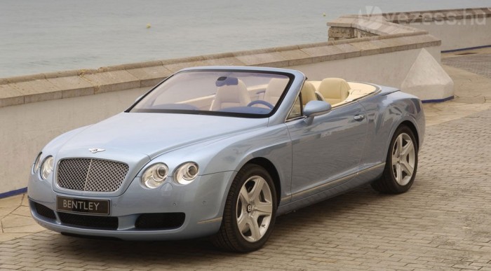 Terepjárás Bentleyvel