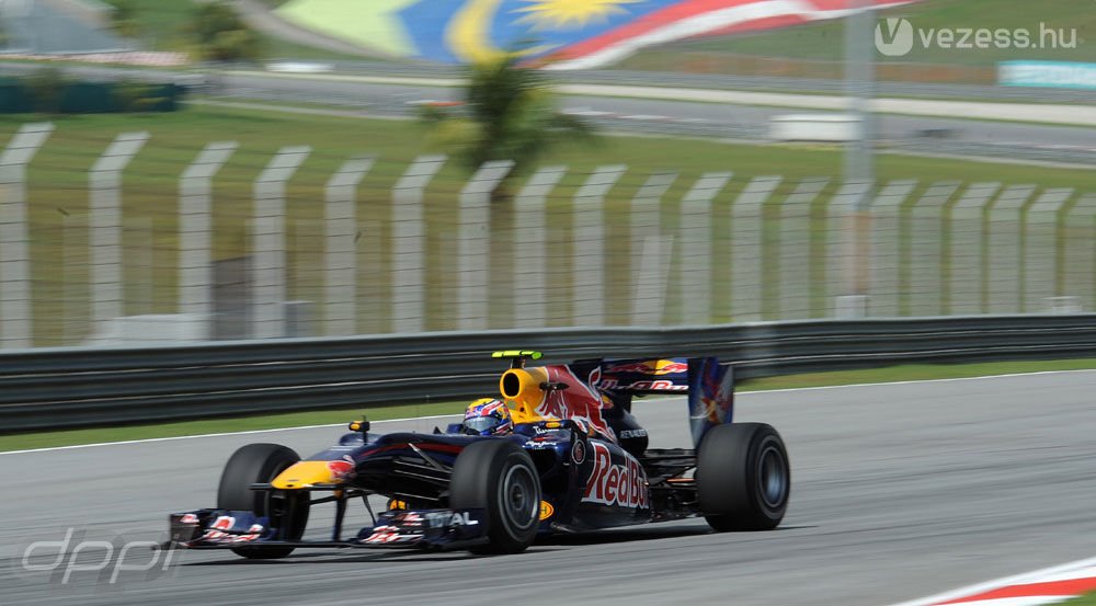 Webber és Vettel Hamilton kihívója