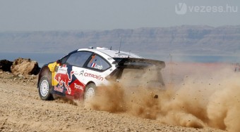 Összetörte autóját a Ford menője