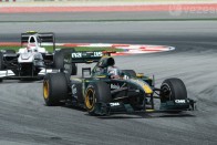 F1: Hamilton örül, Button nem bírt a gumikkal 55