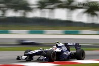 F1: Hamilton örül, Button nem bírt a gumikkal 59