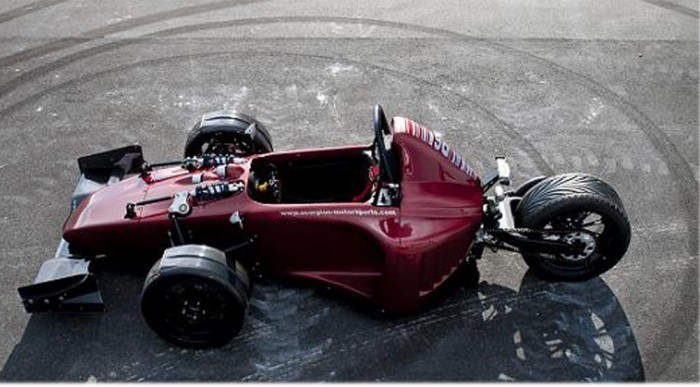 Közúti Schumacherek, figyelem! 5 | Vezess Drága játékszer.