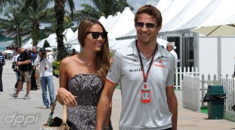 F1: Buttont hazaküldték