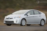 Jól fogy a Prius