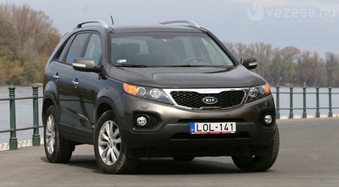 Teszt: melyik a jobb dízel SUV? 6 | Vezess Alig hosszabb, de 8,5 centivel szélesebb a Kia