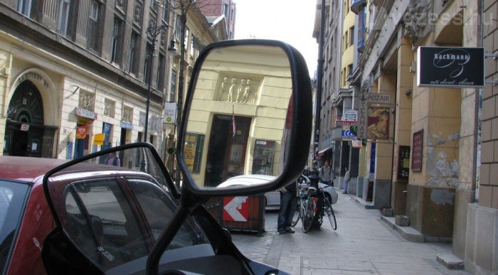 A műhely egy Yamaha tükrében