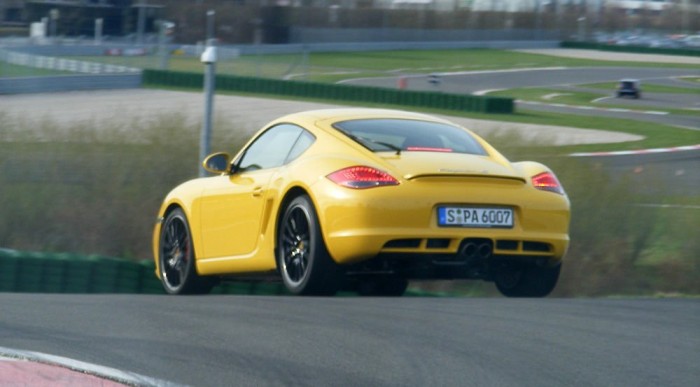 A dugóhúzóban a Cayman