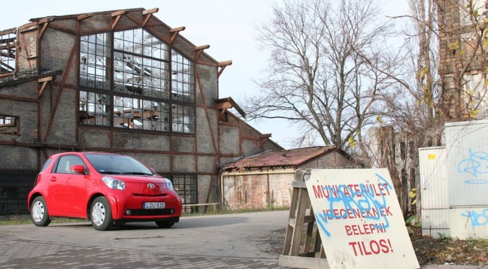 Városban 7,1 litert evett az élénk benzines