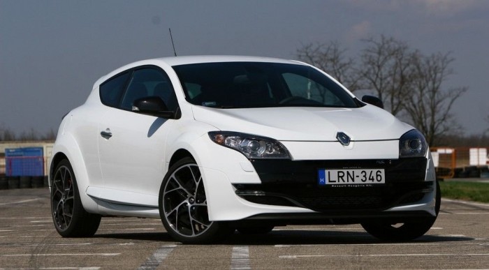 Lapos, széles ragadozó