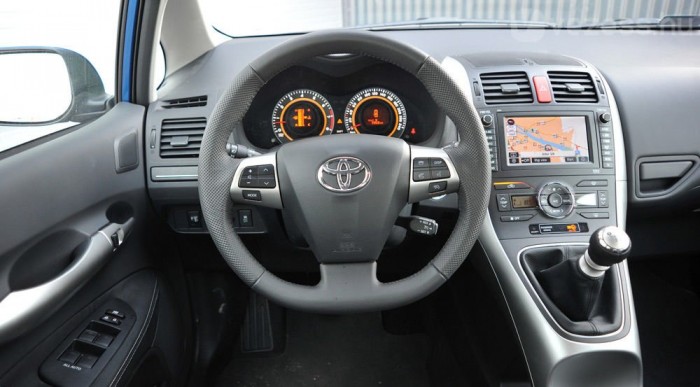 Egyedül az Auris váltója hatgangos