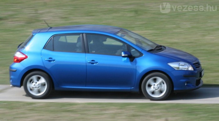 Utasnak jó lenni az Aurisban, vezetni nem igazán