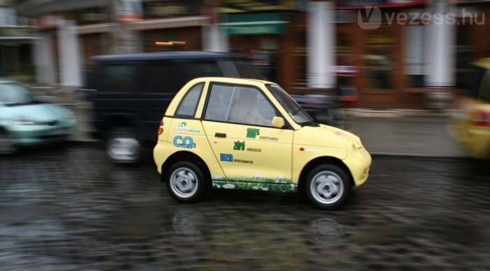 60-70 körül tartósan el lehet vele gurulni